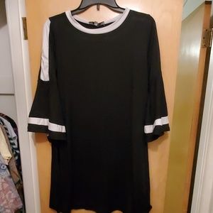 Bell sleeve black and white dress